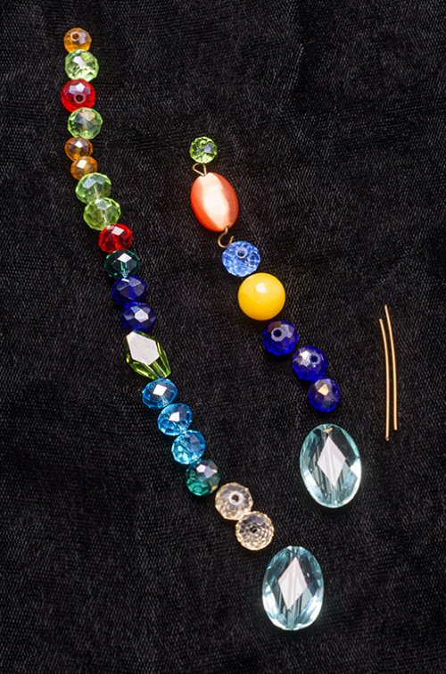 Nancy Chase's Double Drop Necklace - , Contemporary Wire Jewelry, Loops, Wire Loop, Wrapped Wire Loop, layout your crystals in the pattern you want